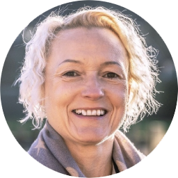 Dr Lou Atkinson